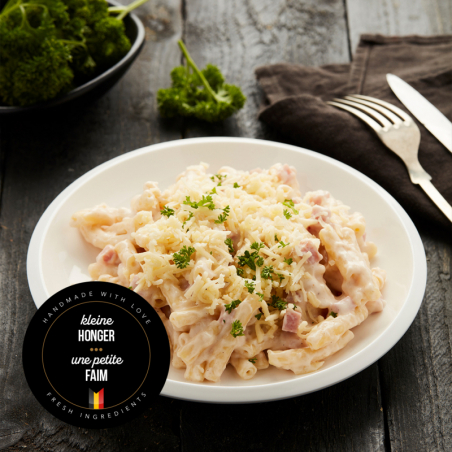 Macaroni, kaassaus,...